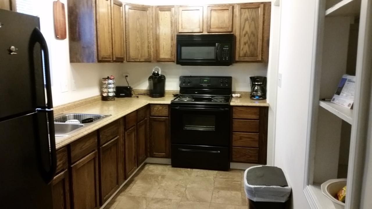 1551 Sturm Ave Apartment Индианаполис Екстериор снимка