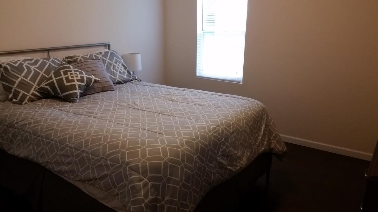 1551 Sturm Ave Apartment Индианаполис Екстериор снимка